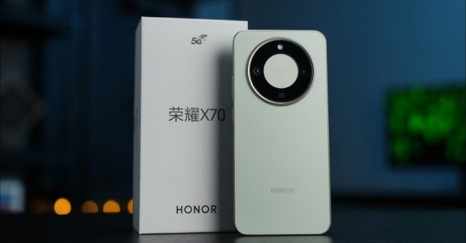 HONOR X70 5G là Top điện thoại pin trên 6000mAh đáng mua nhất 2026