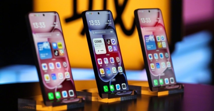 OPPO Find X8s Plus thuộc Top điện thoại pin trên 6000mAh đáng mua nhất 2026