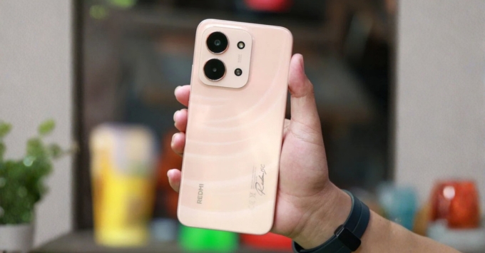 Xiaomi Redmi 15C 4G là top điện thoại pin trên 6000mAh đáng mua nhất 2026