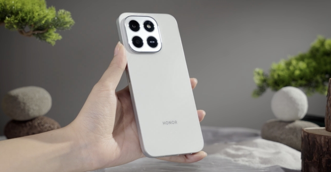 Bạn nên chọn HONOR X6c khi tìm kiếm một smartphone giá rẻ (khoảng dưới 4 triệu đồng) có pin 