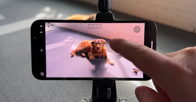 Không bật được flash khi quay video iPhone do pin yếu