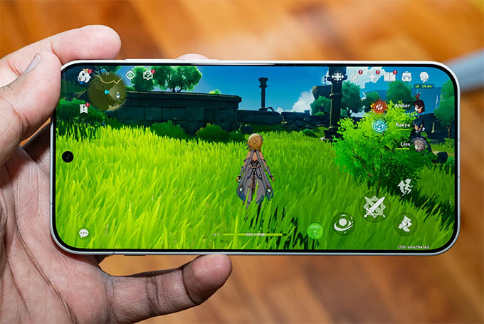 OnePlus 15 cũ trang có màn hình LTPO AMOLED 165Hz