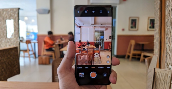 Hệ thống camera OnePlus 13T hỗ trợ chụp chân dung và quay video chất lượng cao