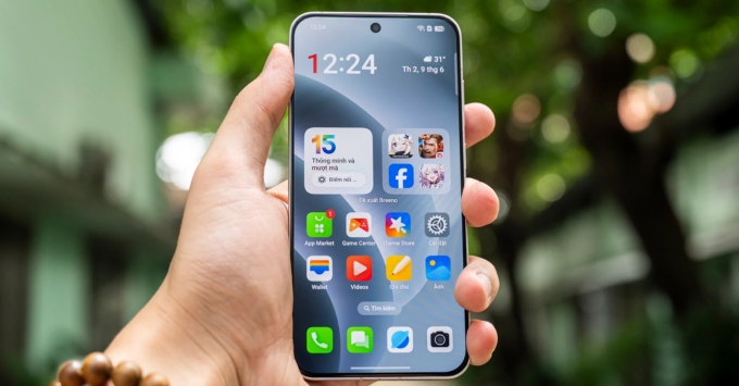 Màn hình OnePlus 13T AMOLED LTPO 6.32 inch, độ phân giải 1.5K, tần số quét 120Hz