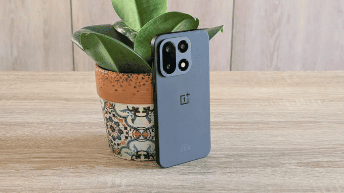 OnePlus 15T cũ dành cho game thủ, dân bận rộn đến người mê công nghệ