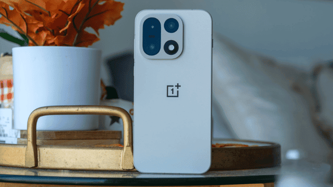 OnePlus 15T cũ giá 15.990.000đ - flagship compact mạnh nhất