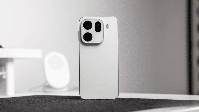 Thiết kế OPPO Find X9 màn hình tràn viền 91% sang trọng bề thế