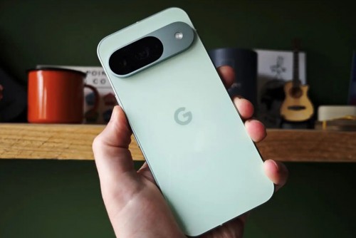 Lỗ nhỏ trên đỉnh điện thoại Pixel 9 là gì? Công dụng ít người biết đến