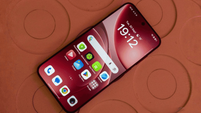 Trải nghiệm màn hình OPPO Find X9s Pro siêu sáng 3600 nits