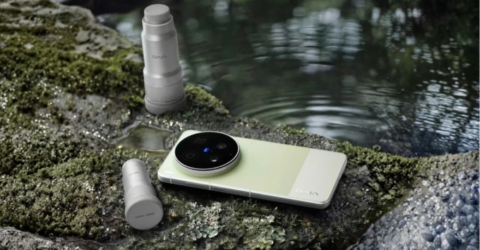 Pin Vivo X300 Ultra dung lượng 6600mAh hỗ trợ sạc nhanh 100W cho thời gian sử dụng lâu dài, sạc đầy nhanh chóng