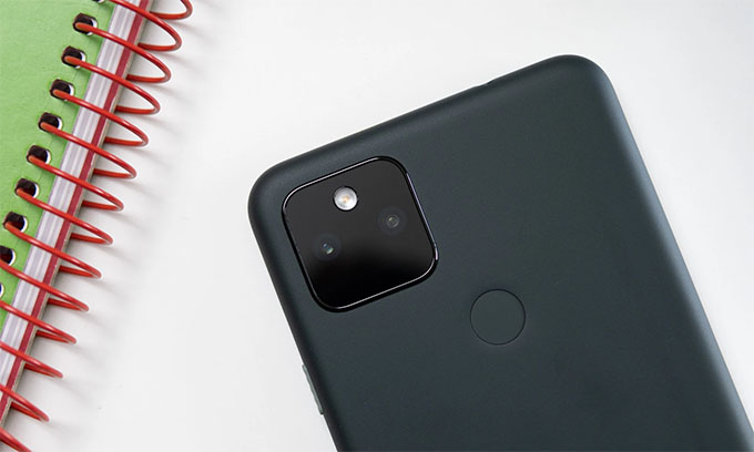 Camera Google Pixel 5a được trang bị hai ống kính 
