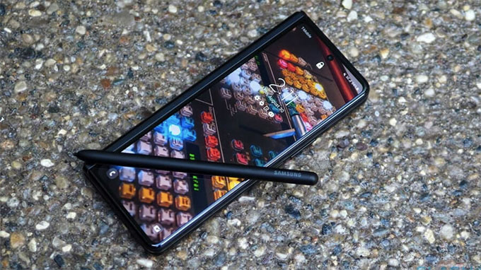 Cấu hình Galaxy Z Fold 4 và Galaxy Z Flip 4 sẽ mạnh hơn hầu hết các flagship