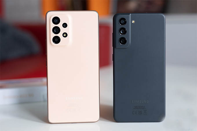 So sánh Galaxy S21 FE và Galaxy A53 5G