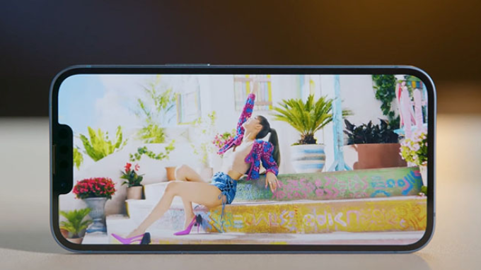 iPhone 13 cũ hiển thị sắc nét, hoàn hảo