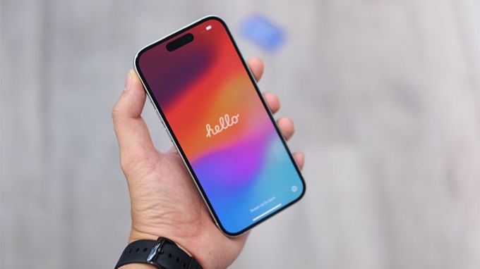 pin iPhone 15 128GB (Active Online)