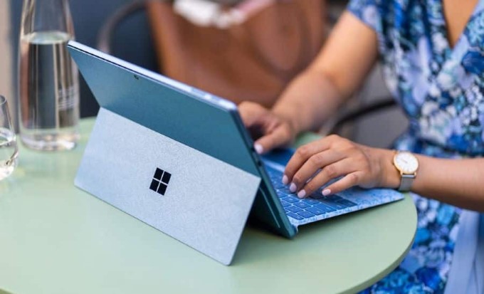 Dù là đắt vậy nhưng người dùng Việt không yêu thích vì số tiền bỏ ra không thực sự xứng đáng