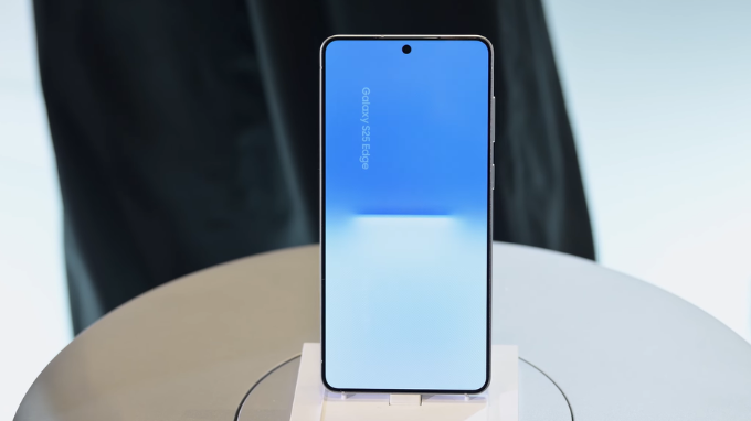 Công nghệ hiển thị vượt trội của Galaxy S25 Edge