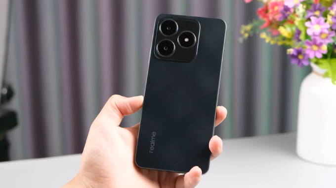 Điện thoại rẻ tiền Realme C61 với camera ấn tượng