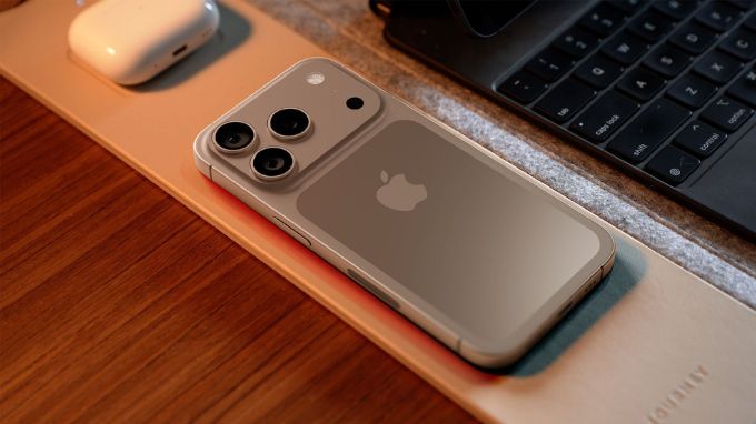 iPhone 14 Pro và iPhone 17 Pro hiệu năng