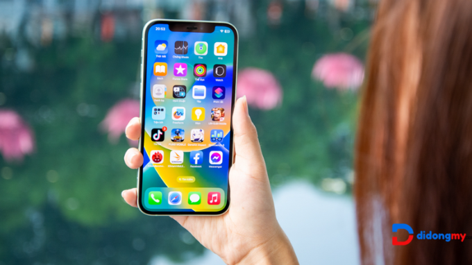 iPhone 12 cũ hoạt động mạnh mẽ