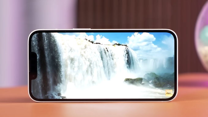 iPhone 16e đẳng cấp với công nghệ Super Retina XDR