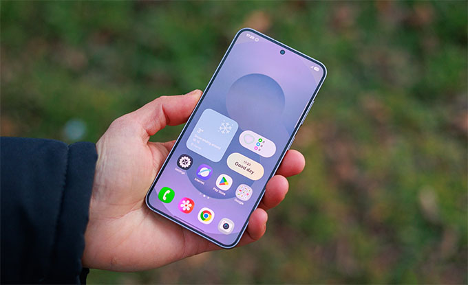Google Pixel 10 Pro được trang bị màn hình OLED 6.3 inch