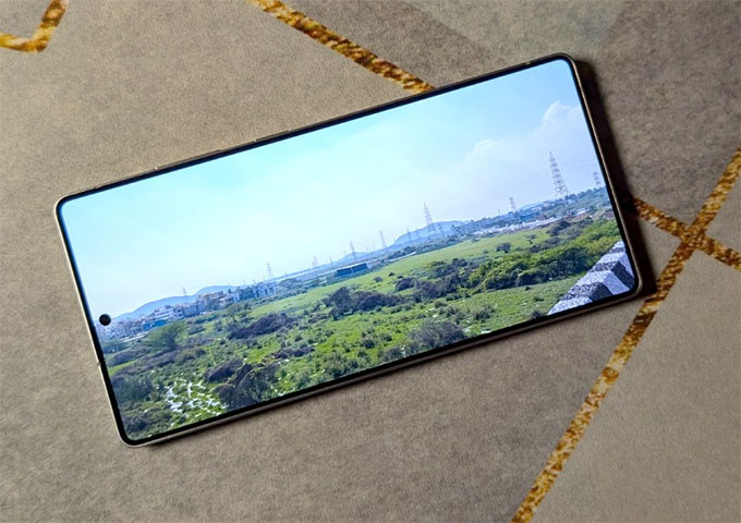 Samsung S25 Ultra đi kèm với màn hình lớn hơn có kích thước 6,9 inch
