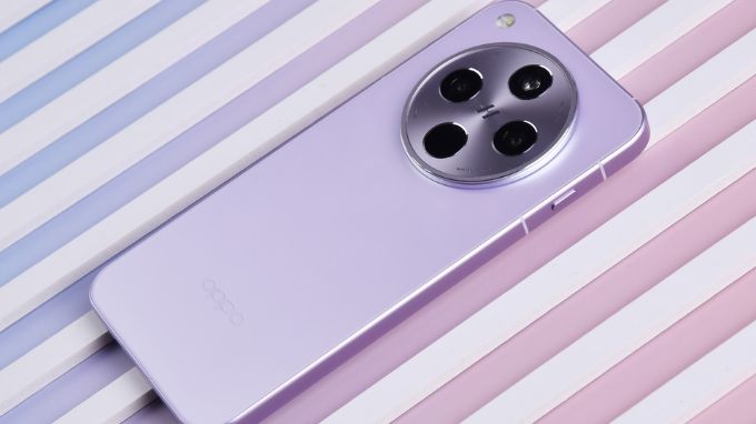 Oppo Find X8s+ và iPhone 16 Pro pin
