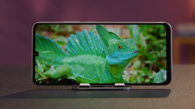 Realme C65s bền bỉ, hiển thị sắc nét