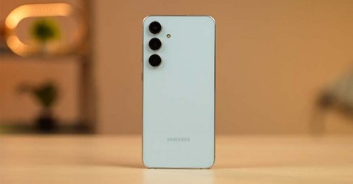 Camera selfie của Galaxy S25 FE có thể ngang ngửa với các flagship