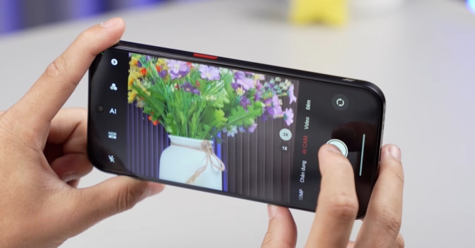 Ảnh chụp đêm thực tế từ camera 108MP OIS của Redmi Note 15 5G cho chi tiết tốt không bị nhòe mờ