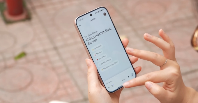 Xiaomi 17 chạy HyperOS mới dựa trên Android, giao diện mượt mà