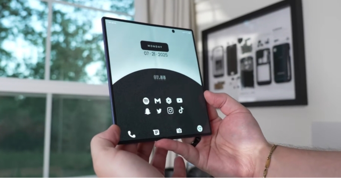 Màn hình Samsung Galaxy Z Fold 8 Wide  gập 7.6 inch