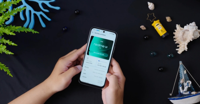 Điện thoại realme C100 trang bị vi xử lý 8 nhân MediaTek Helio G92 Max kết hợp GPU Mali-G52 giúp xử lý mượt các tác vụ giải trí, học tập và chơi game phổ biến.