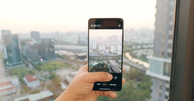 OPPO Find X9 Ultra cũ sở hữu hệ thống camera Hasselblad chuyên nghiệp với camera chính 200MP OIS, camera tele 200MP và zoom quang học chất lượng cao.