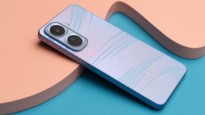 hiệu năng của iQOO Neo 11 và Redmi K90