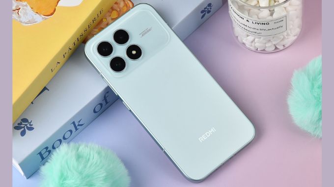 iQOO Neo 11 và Redmi K90 thiết kế đẹp