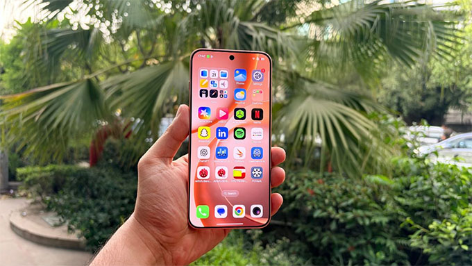 Màn hình LTPS AMOLED 6,59 inch của Find X9s là điểm sáng đáng chú ý
