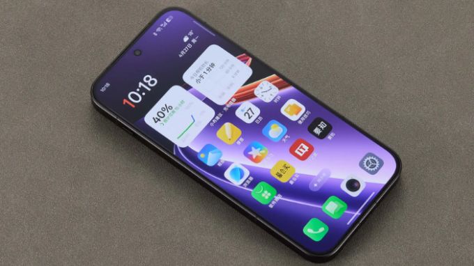 màn hình của OnePlus Ace 6 Ultra và iQOO Neo 11