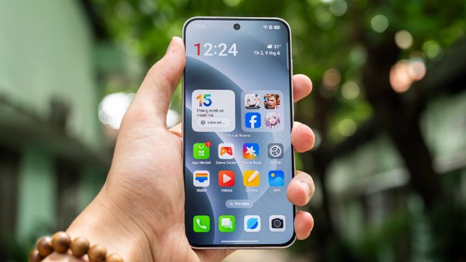 Realme Neo8 và OnePlus 13T có chất lượng hiển thị tốt