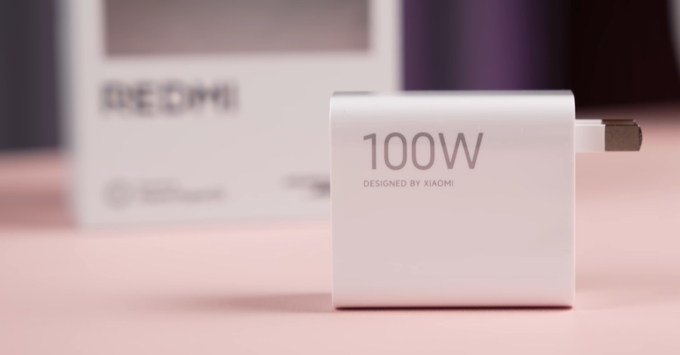 Củ sạc nhanh HyperCharge công suất 100W đi kèm hộp máy Redmi K90 Pro Max