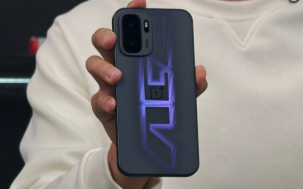 So sánh OnePlus Ace 6 Ultra và iQOO Neo 11: Chọn điện thoại chơi game hay quay chụp đẹp