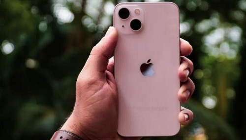 Top những mẫu điện thoại đẹp, giá rẻ phù hợp với phái nữ