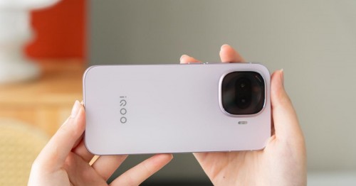 Đánh giá Vivo iQOO Z11 Turbo: Chip mạnh, pin 6000mAh, màn hình sắc nét