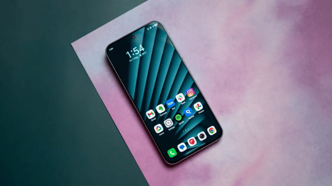 Vivo X300 FE màn hình 120Hz sáng 4500 nits
