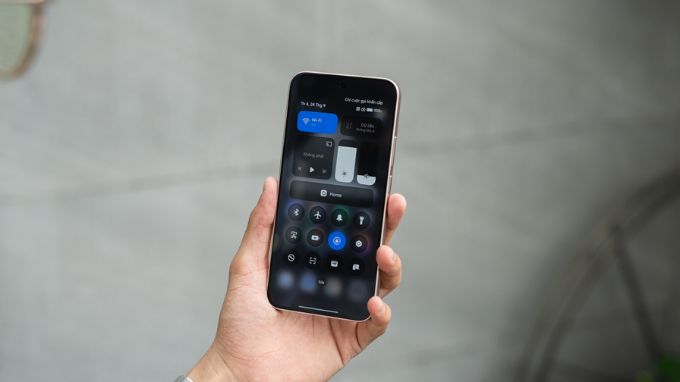 chất lượng màn hình của Xiaomi 15T và Samsung Galaxy A57