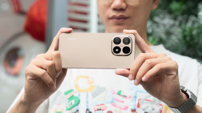 Xiaomi 15T và Samsung Galaxy A57 có thiết kế đẹp