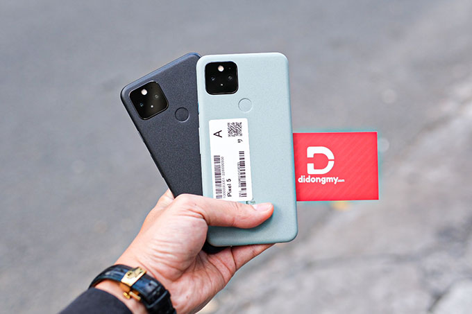 Google Pixel 5 sở hữu thiết kế nhỏ gọn, bền bỉ