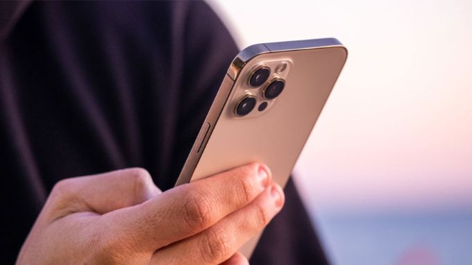 iPhone 15 Pro Max và iPhone 12 Pro Max hiệu năng