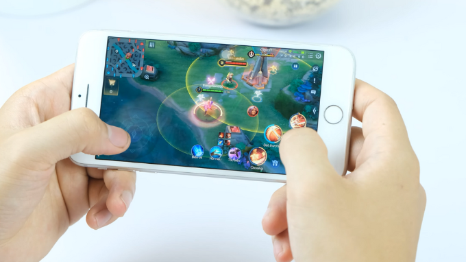 iPhone 8 Plus 256GB (Cũ 99%) chiến game thả ga